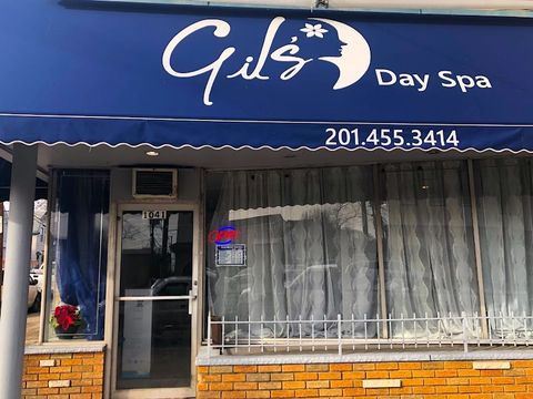 Gil's day spa, nail salon in Bayonne, NJ